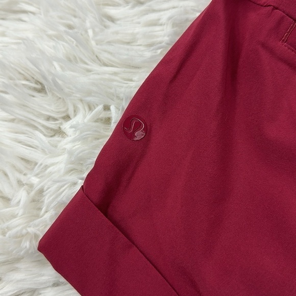 Lululemon Spring Break Away Short II Rosewood - Picture 4 of 5